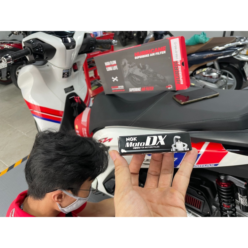 BUGI NGK MOTO DX LMAR8ADX-9S mã: LMAR8ADX-9S