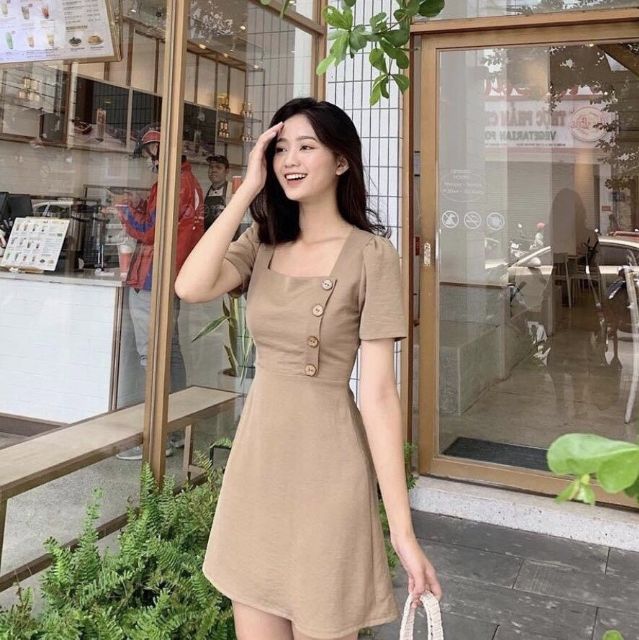 [Trắng/Nâu]💥Đầm cổ vuông khuy nút gỗ vintage siêu xinh | BigBuy360 - bigbuy360.vn
