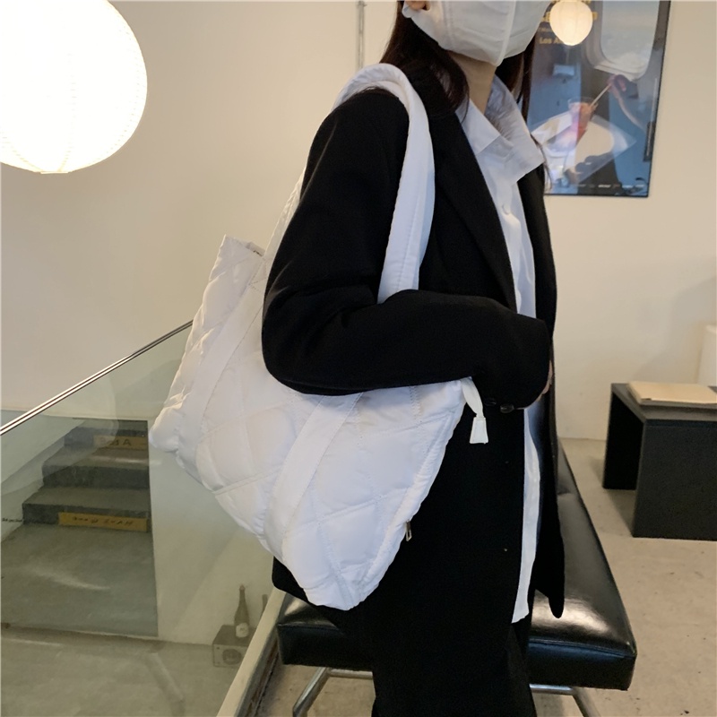 Túi xách tay/ đeo một bên vai IELGY thời trang với ngăn chứa lớn trẻ trung dành cho nữ