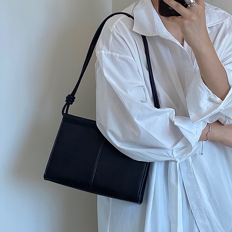 Túi Đeo Chéo Dáng Vuông Nhỏ Thiết Kế Mới Cao Cấp Thời Trang Cho Nữ