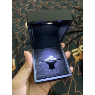 Hộp nhẫn đèn led đựng nhẫn cầu hôn, nhẫn cưới, bông tai giá sỉ