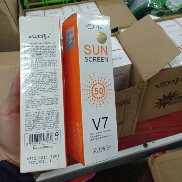 Xịt chống nắng sun v7