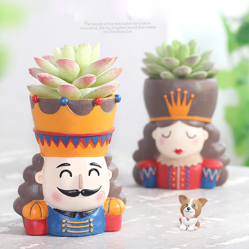 Chậu hoa trang trí bàn tiện lợi