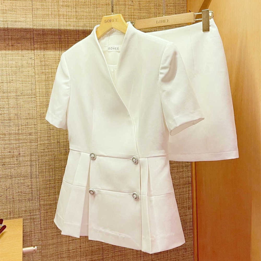 Áo vest nữ tay ngắn cổ V cúc ngọc phong cách công sở BOHEE A236
