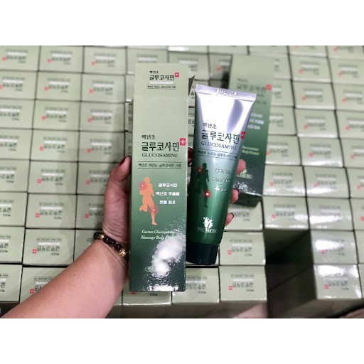 Dầu lạnh xoa bóp Hàn Quốc Glucosamine (150 ml)