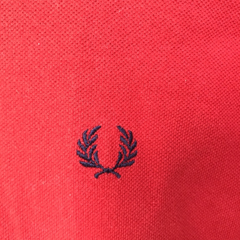 Áo thun ngắn tay có cổ hiệu Fred Perry màu đỏ basic logo size M