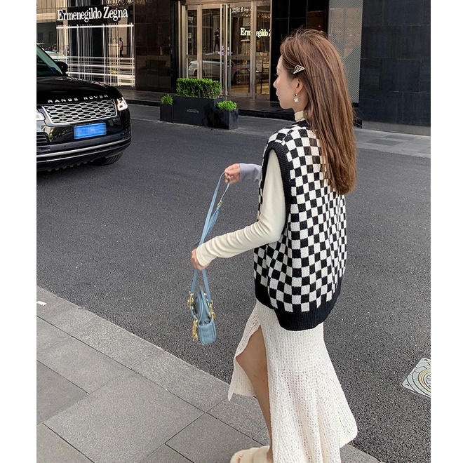 Áo khoác len không tay cổ chữ V họa tiết sọc caro phong cách retro Hàn Quốc cho nữ | BigBuy360 - bigbuy360.vn