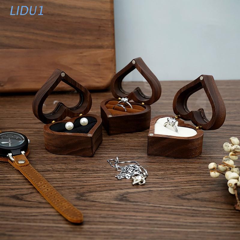 1 Hộp Đựng Nhẫn Cầu Hôn Bằng Gỗ Óc Chó