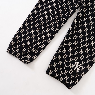 Quần Nỉ Dài MLB Màu Đen Họa Tiết Monogram NY