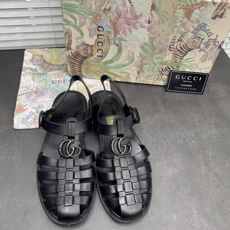 Sandal rọ nhựa gucci cho nam