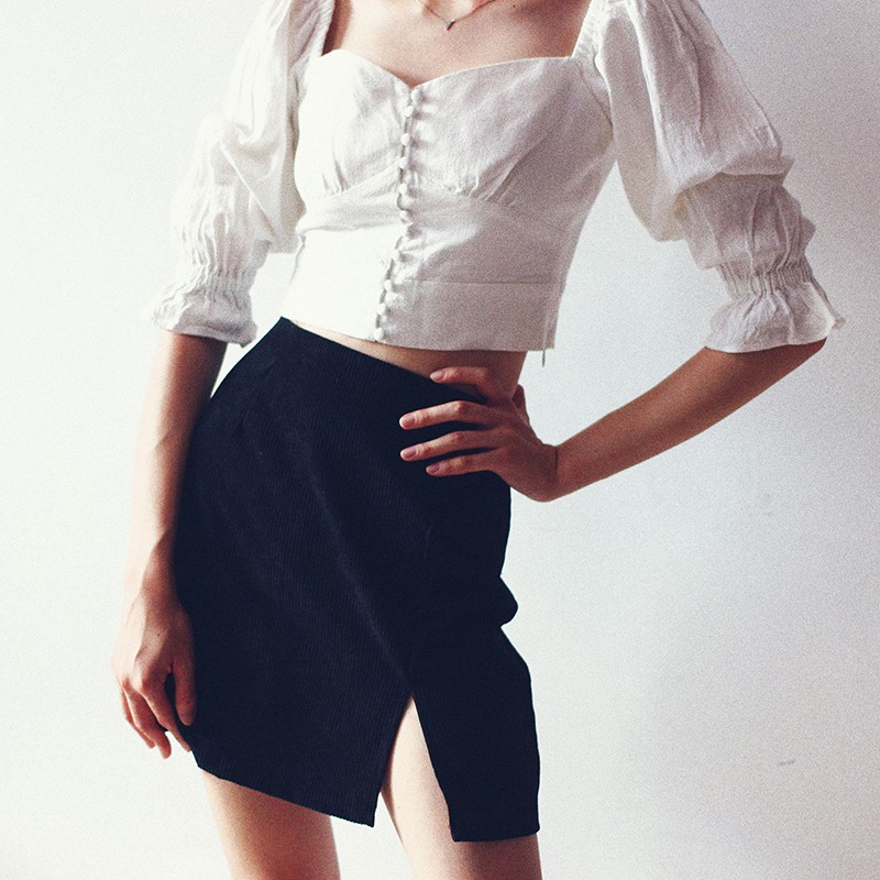 Chân váy chữ A xẻ tà phong cách thời trang quyến rũ cho nữ | BigBuy360 - bigbuy360.vn