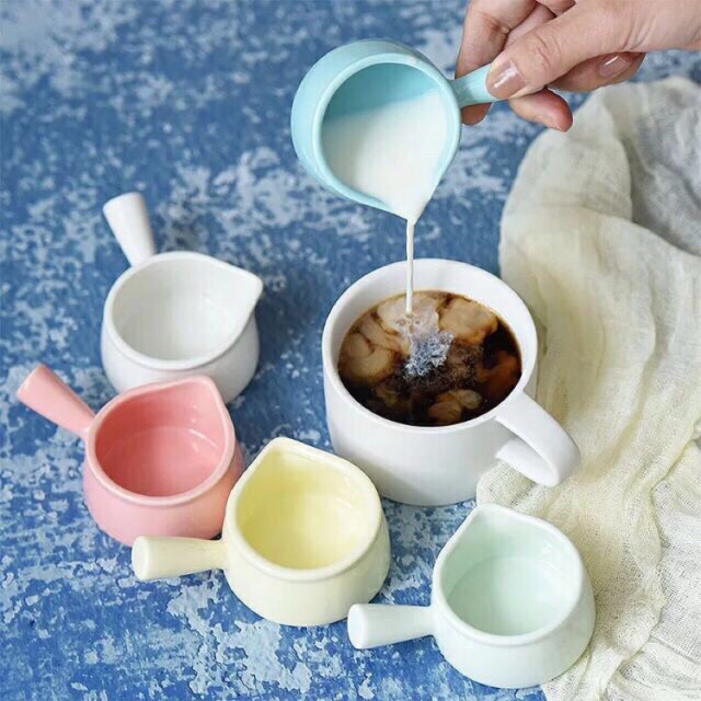 Bát sứ hình gáo nước có miệng