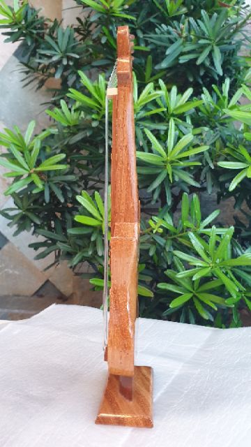 ĐÀN GHITA ĐIỆN - MÔ HÌNH GỖ