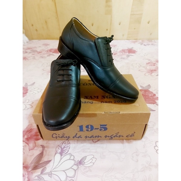 Giày tây nam thân đen đế đen có dây cột GN310 Gấu Nâu