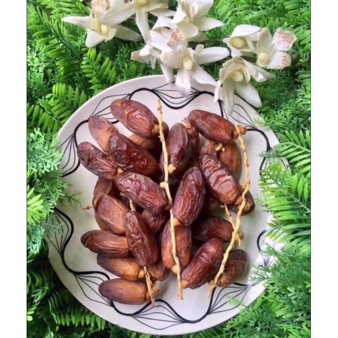 Chà là nguyên cành