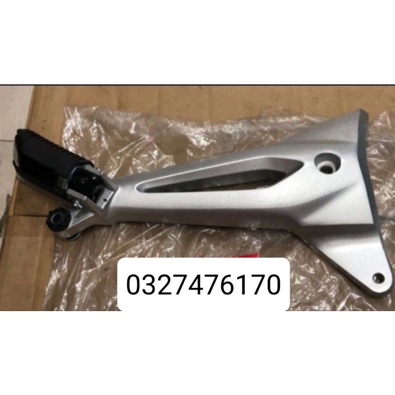 Cặp đùi pass gác chân sau xe Wave A, RS, S100 zin honda