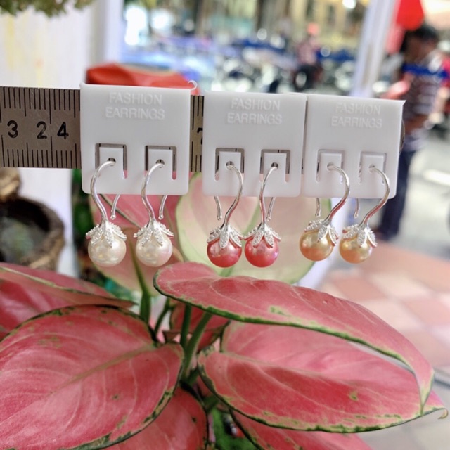 Khuyên tai bạc ta móc hoa treo quả trắng 8-9ly nhân tạo