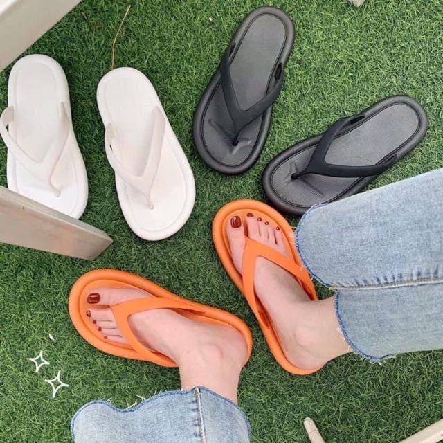 Dép tông đế bánh mì
