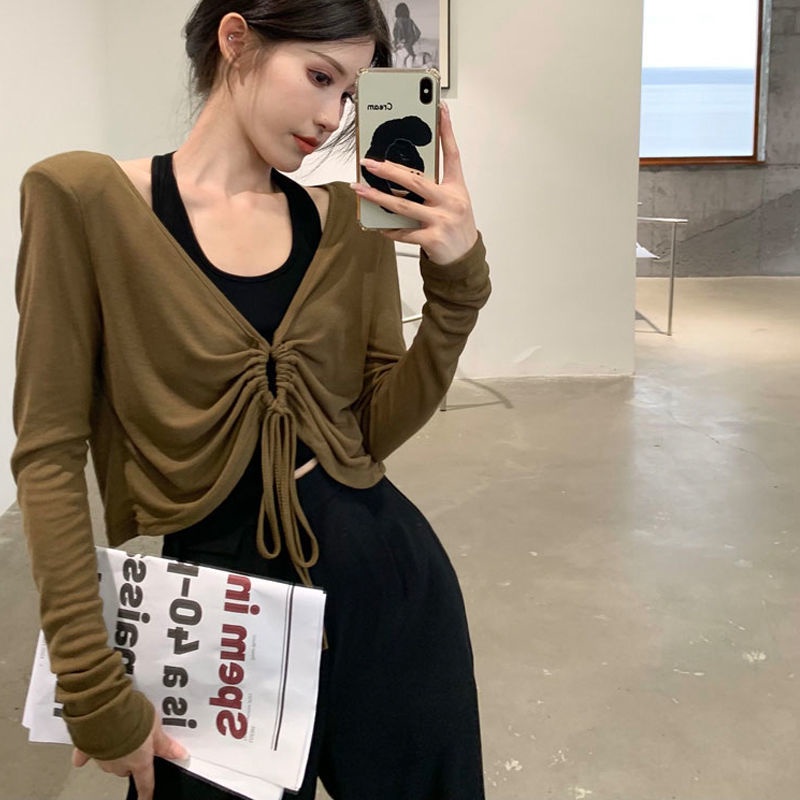 Set đồ COZOKC gồm áo hai dây và áo khoác tay dài dây rút cổ chữ V thời trang cho nữ