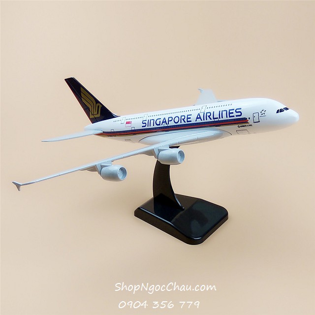 Mô hình máy bay tĩnh Airbus A380 Singapore  Airlines 20cm có bánh xe
