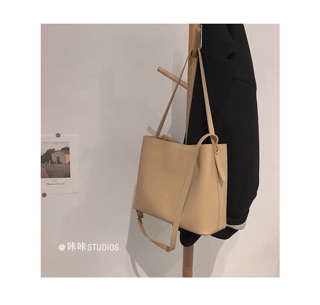 Túi Bassic be ( dễ mix đồ, nhã nhặn)