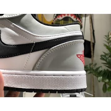 Giày Jordan 1 low xám chỉ đỏ, Giày thể thao Jodan smoke grey thấp cổ nam nữ cực chất Full Box