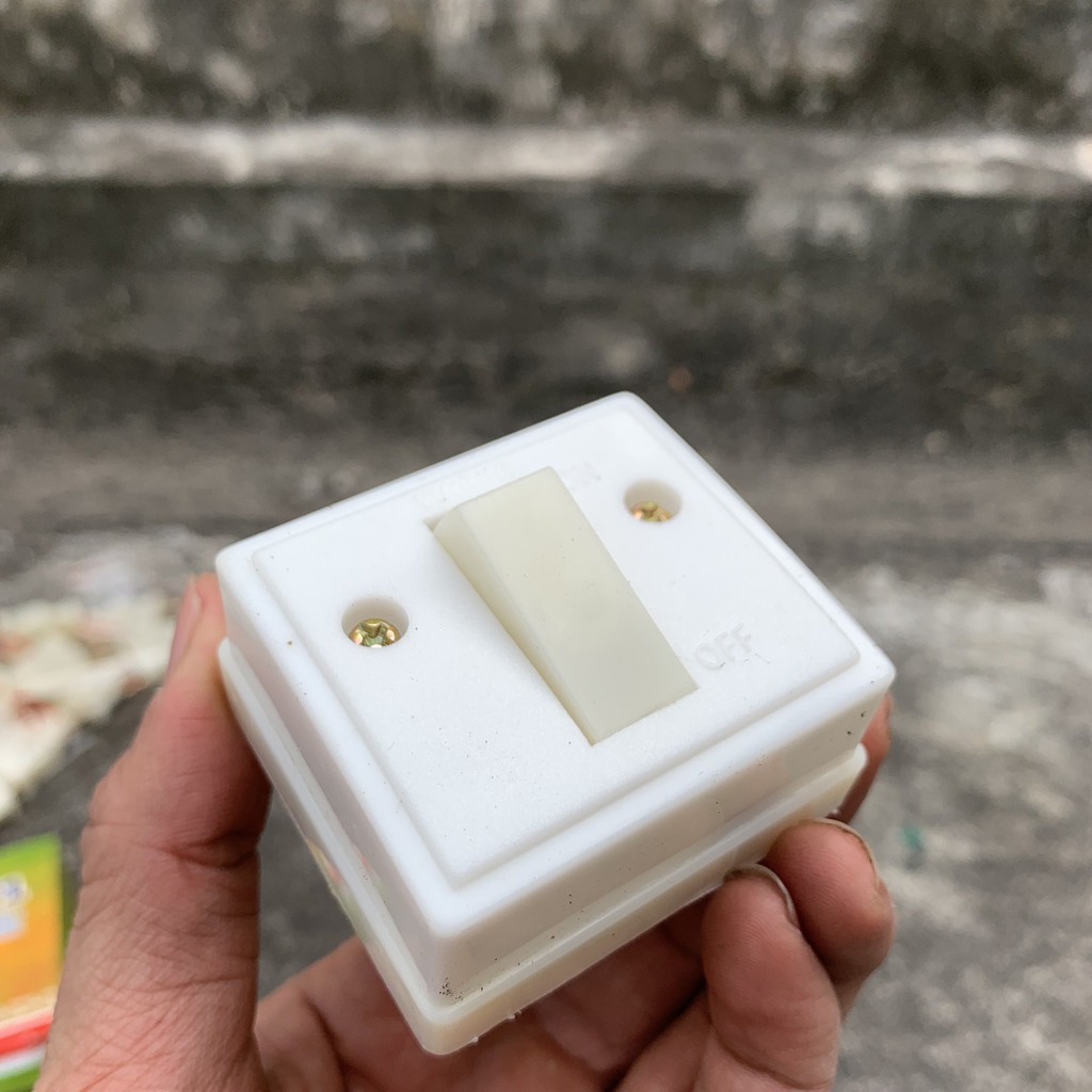 Phụ Kiện Làm Bảng Bận Rộn - Công Tắc Bật Điện Bằng Nhựa Hàng Loại 1