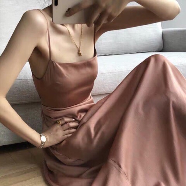 Váy maxi lụa 2s hở lưng sang chảnh
