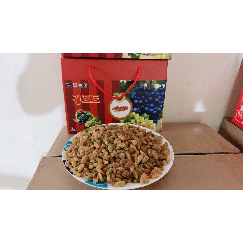 HỘP 1kg NHO KHÔ HÀN QUỐC VỪA ĐẸP - NGON - SANG TRỌNG ( 1kg cả hộp )