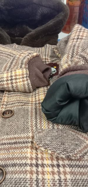 Măng tô dạ lót lông mềm ấm cho bé