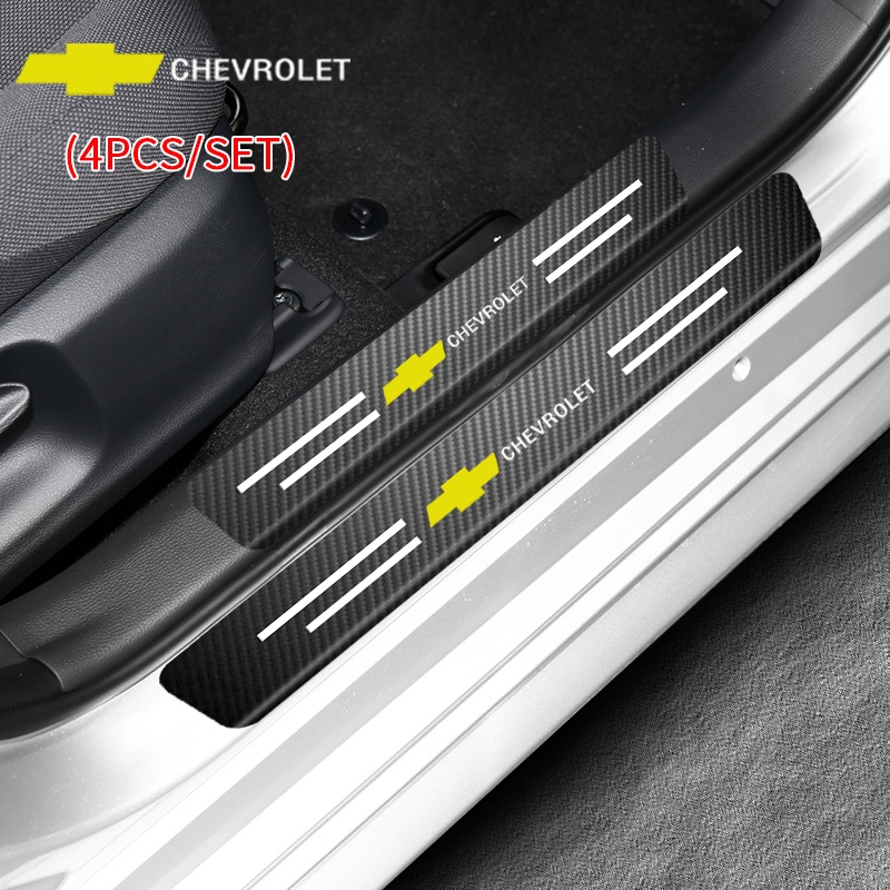 Set 4 Miếng Dán Sợi Carbon Chống Trầy Trang Trí Xe Hơi Chevrolet Captiva Colorado Malibu Aveo