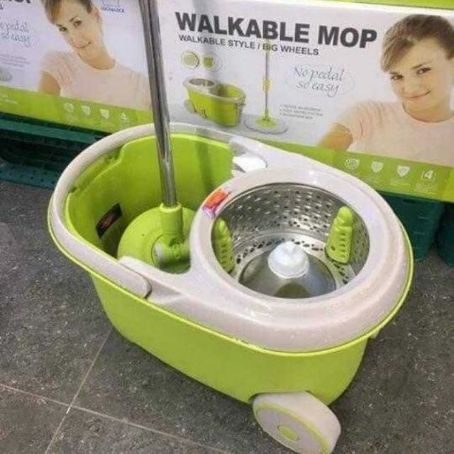 BỘ LAU NHÀ 360 ĐỘ LOCK&LOCK WALKABLE MOP-L003 XANH LÁ