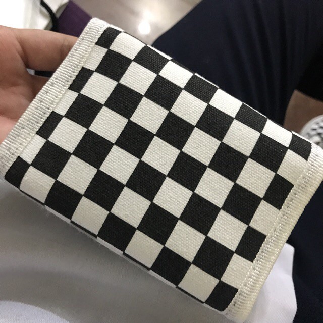 Ví cầm tay thời trang unisex Bóp mini vans kẻ caro hai màu trắng đen nam nữ | BigBuy360 - bigbuy360.vn