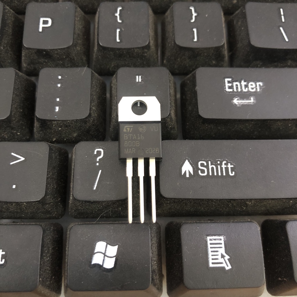 Triac BTA16 800B 800V.