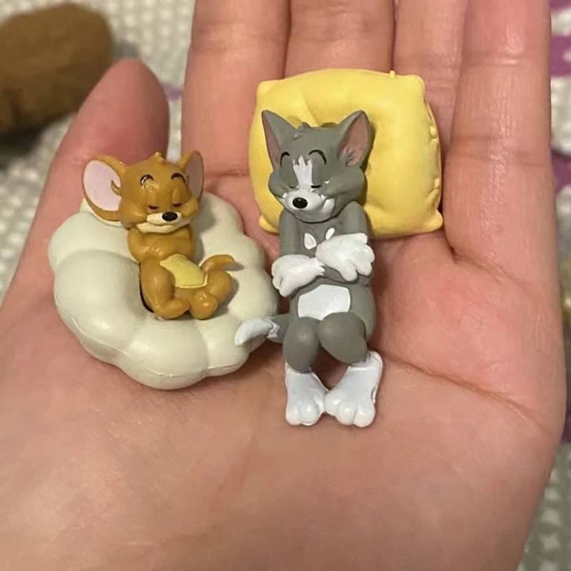 Mô hình tượng mèo Tom và chuột Jerry trang trí làm quà tặng cho bạn bè