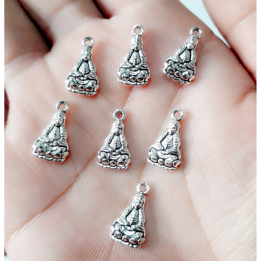 Sỉ charm bạc cổ chất liệu Hợp Kim handmade : 50g = 25k / 1 gói