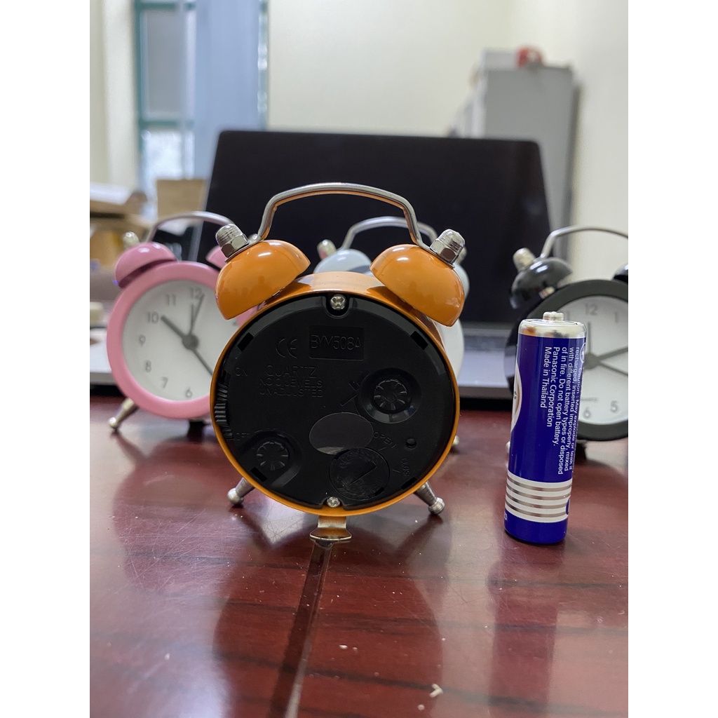 SIÊU NHỎ - đồng hồ để bàn trang trí siêu siêu bé, có báo thức - có pin dẹp kèm theo