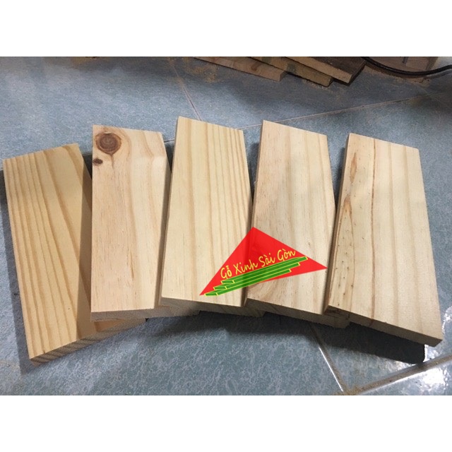 Thanh gỗ thông đẹp dài 25cm, rộng 10cm, dày 1.5cm