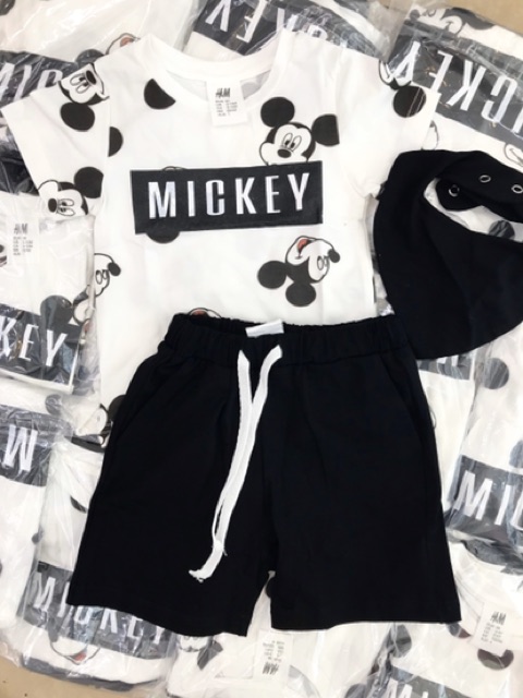 Bộ cộc HM mickey kèm yếm cổ 9M-5Y (có ảnh thật)