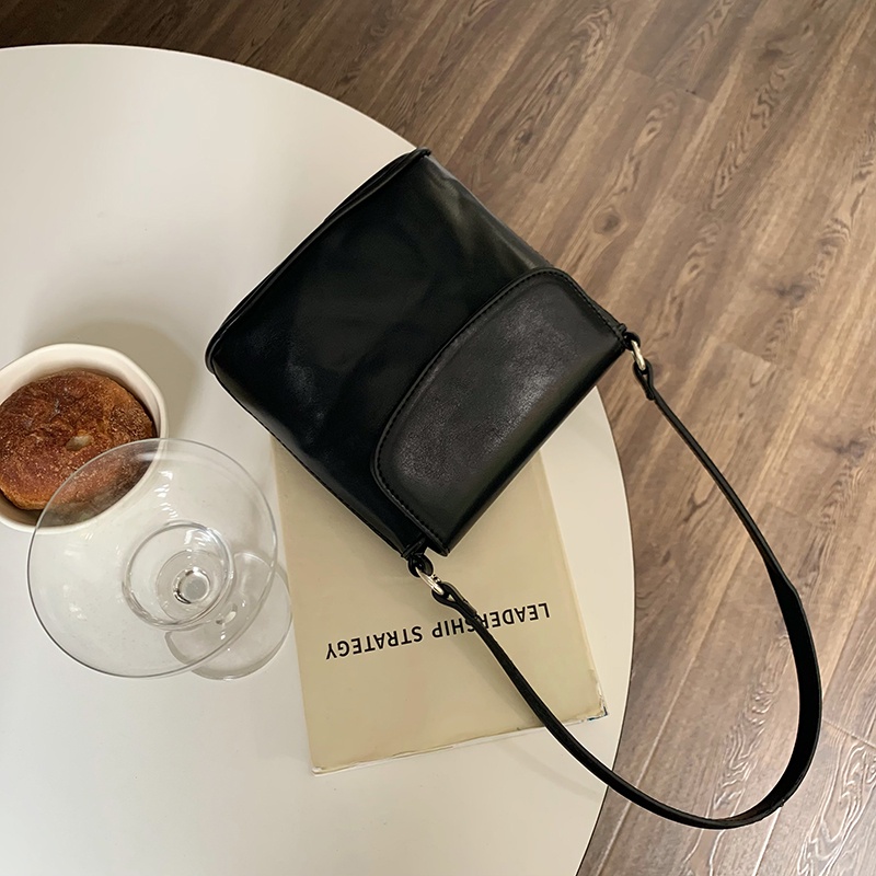 Túi Xách bucket Màu Đỏ Thiết Kế Đa Năng Thời Trang Cho Nữ