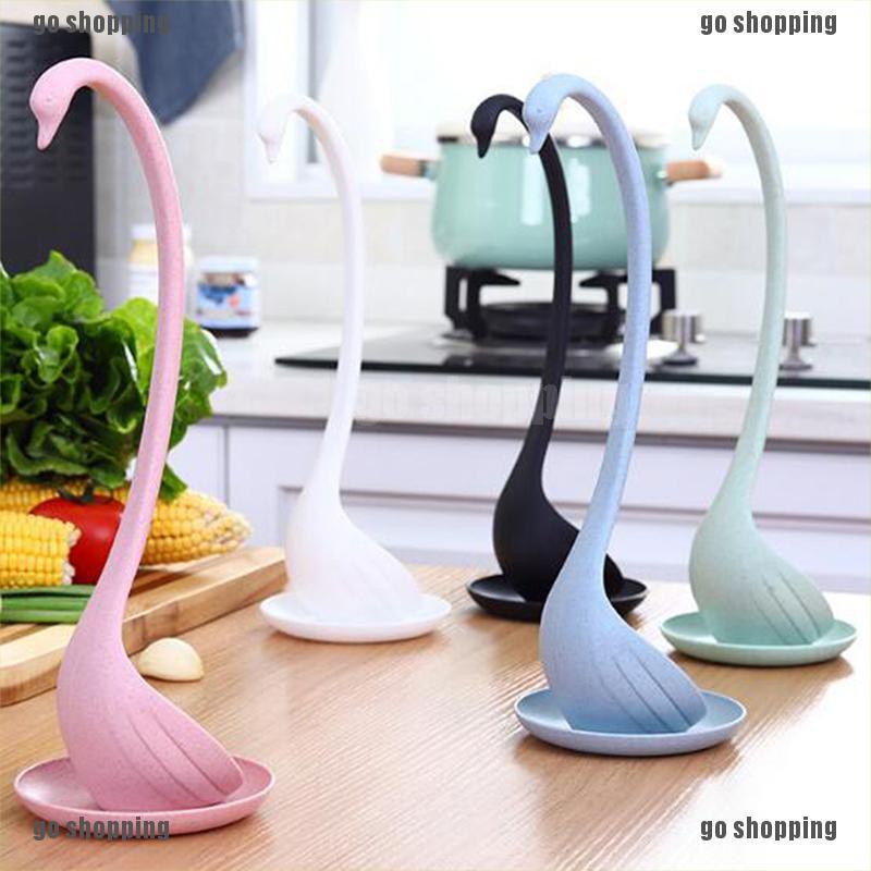 {go shopping}Plastic swan shaped long handled ladle soup spoon kitchen tableware dinnerware