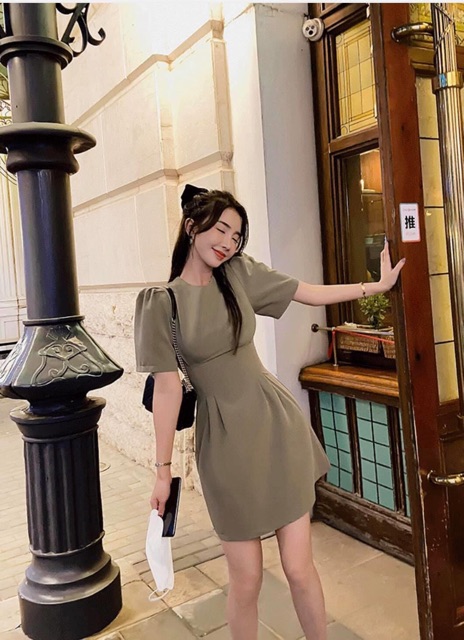 Đầm cao cấp 2022 biến kiểu xếp 2 li