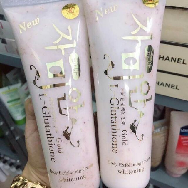 Tẩy tế bào chết Body Gel Gold Whitening 350ml- Tẩy Tế Bào Da Chết Làm Mờ Vết Thâm Đem Lại Làn Da Trắng Mịn | BigBuy360 - bigbuy360.vn
