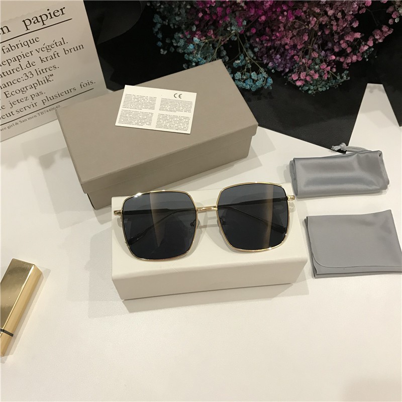 MẮT KÍNH THỜI TRANG VUÔNG ĐEN CHẤT LỪ | BigBuy360 - bigbuy360.vn