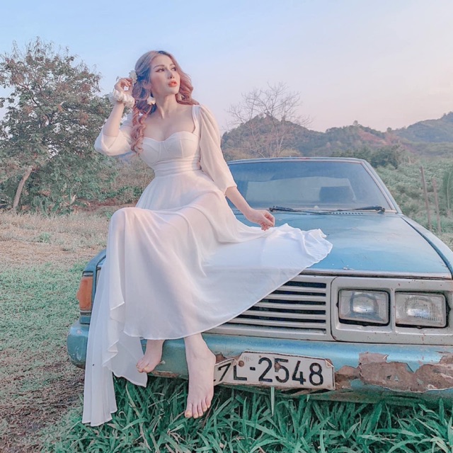 đầm maxi trắng phồng