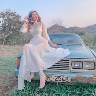 Đầm maxi trắng phồng