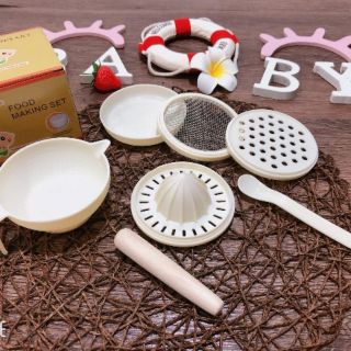 Bộ dụng cụ chế biến ăn dặm đồ bạn minh anh