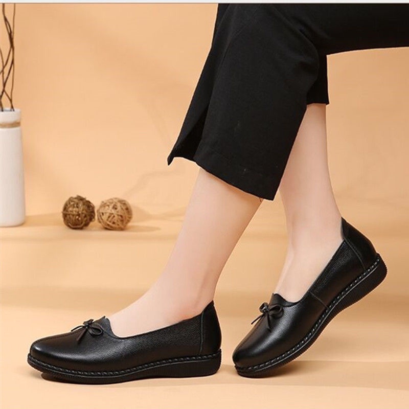 Giày vải Bắc Kinh cũ cho mẹ Giày Đế Mềm Chống Trượt Thời Trang Xuân Thu Cho Người Lớn Tuổi
