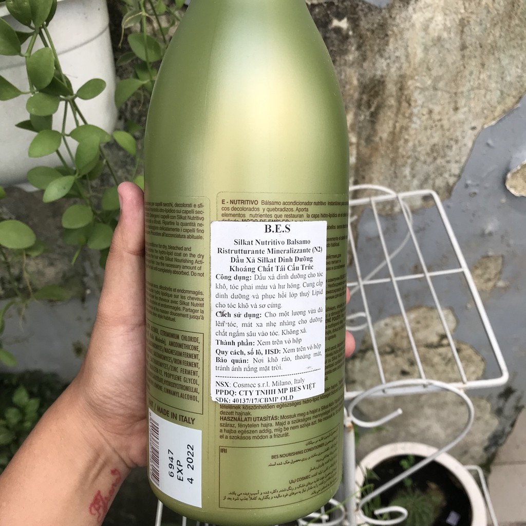 Dầu xả dinh dưỡng khoáng chất tái cấu trúc tóc Bes Hergen Silkat Nutritivo N2 Conditioner 1000ml