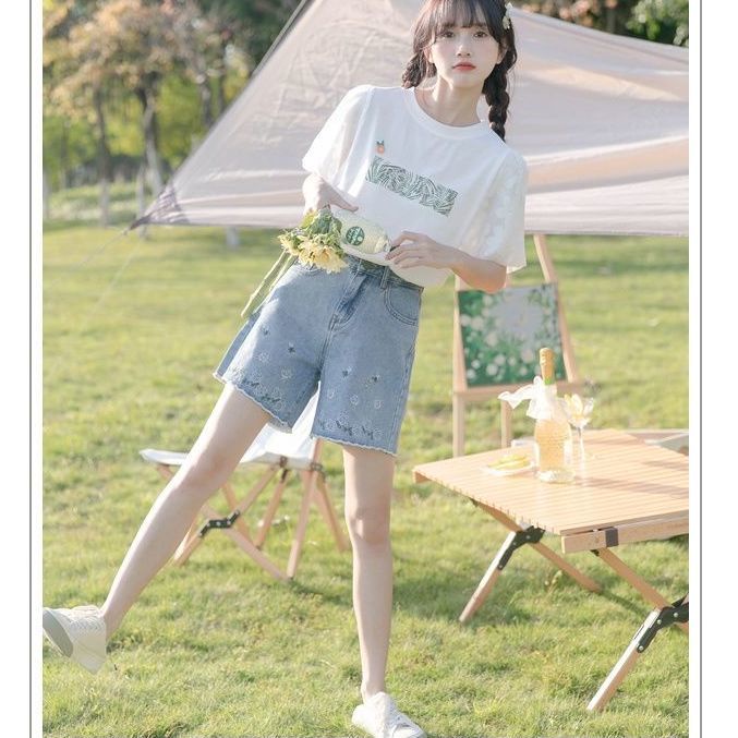 Quần Short Jean Lưng Cao Ống Rộng Thêu Ren Màu Xanh Dương Thời Trang Mùa Hè Hàng Mới Dành Cho Bạn Nữ